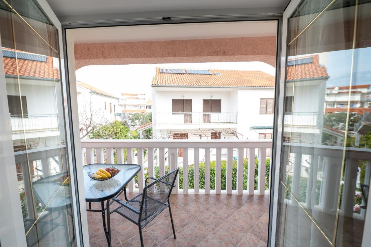 Apartmani Marin No1. Vodice Exterior photo