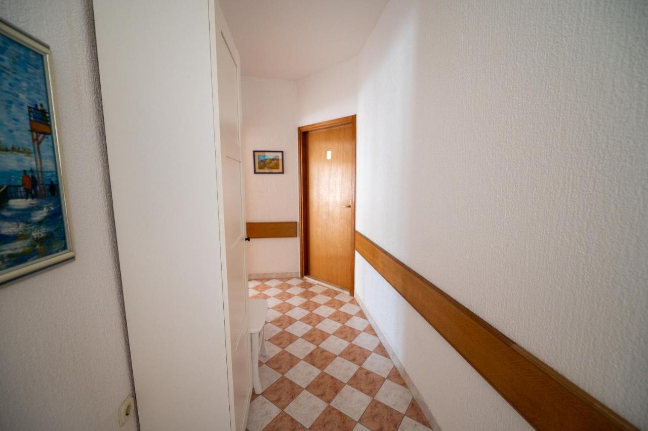 Apartmani Marin No1. Vodice Exterior photo